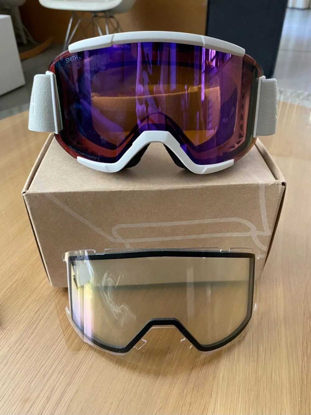 SMITH | Goggles | Squad w/ChromaPop Lens | White Vapor | Medium | Unisex - Picture 6 of 11